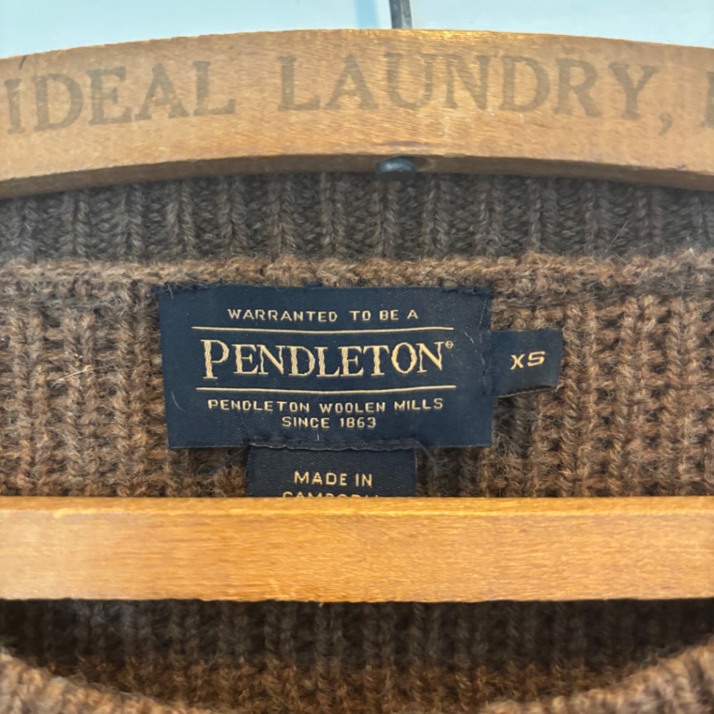 Pendleton 100% Lambs Wool Classic Native Design R… - image 2